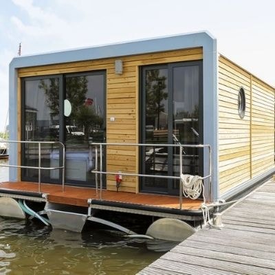 moskit-houseboat-9600