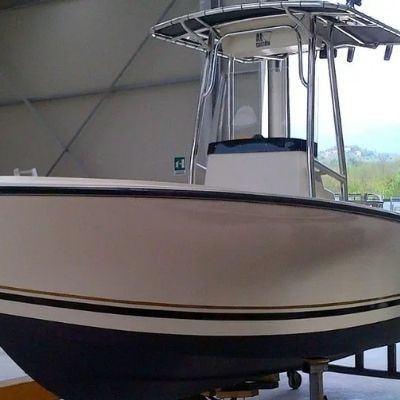 center-console-fishing-boat