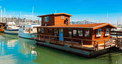 What Is The Average Cost Of A Houseboat?