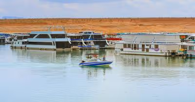 How To Buy A Houseboat