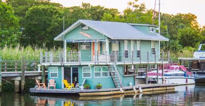 Best Houseboat Accessories