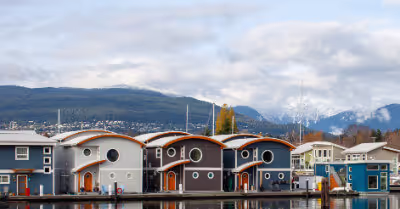 What To Know About Owning A Houseboat