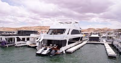 How Does A Houseboat Get Electricity?